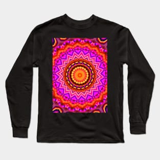 Optical illusion. Psychedelic Coral and purple kaleidoscope print Long Sleeve T-Shirt